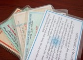 Đừng bắt dân đi đâu cũng kè kè giấy tờ không cần thiết