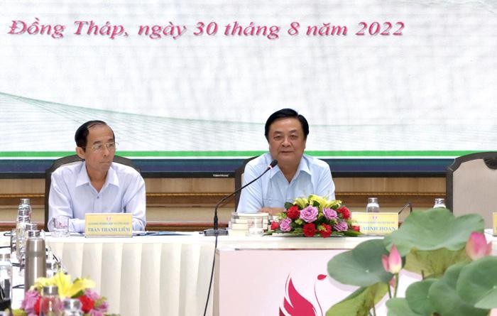Bộ trưởng Lê Minh Hoan: 'Phải bán cả câu chuyện về sen cho khách hàng' ảnh 1