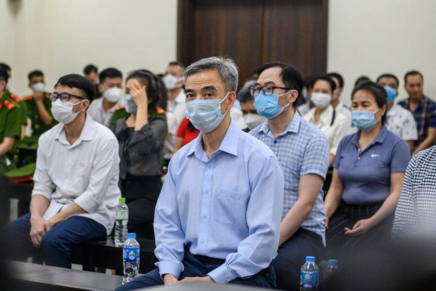 Ông Nguyễn Quang Tuấn không bị cấm hành nghề ảnh 1