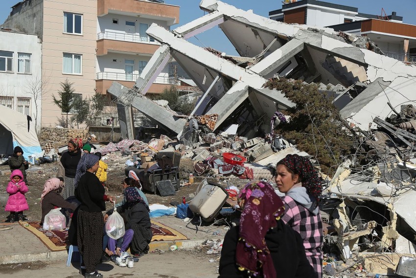 Động đất Thổ Nhĩ Kỳ-Syria: Số người chết vượt 34.000, báo động nạn cướp bóc ảnh 2