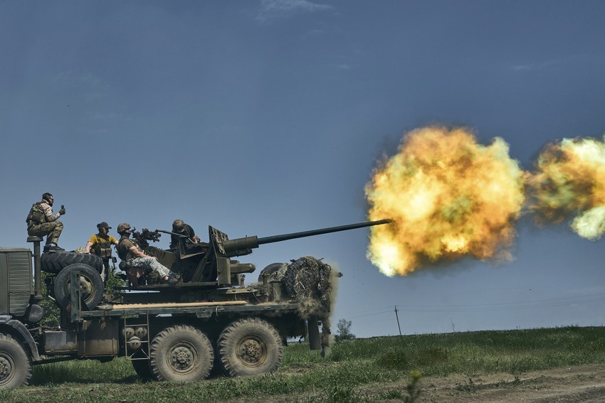 Nóng Nga-Ukraine 19-5: Nga bỏ hổng thế trận ở Bakhmut, Mỹ tính nhầm tiền viện trợ Ukraine? ảnh 2