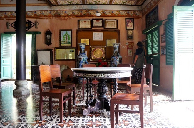Ngôi nhà cổ đẹp nhất miền Tây ảnh 5