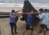 Thừa Thiên – Huế mưa to, người dân hạn chế ra đường từ 14 giờ chiều nay