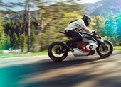 Ngất ngây với mẫu xe máy điện siêu hầm hố Vision DC Roadster