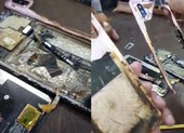 Điện thoại Xiaomi bất ngờ bốc cháy ở cửa hàng