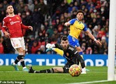 MU lại ghi 3 bàn nhưng chỉ hòa 1-1