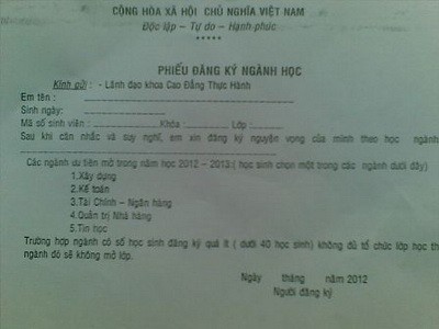 Bị “ép” học trái ngành, HS bức xúc ảnh 1