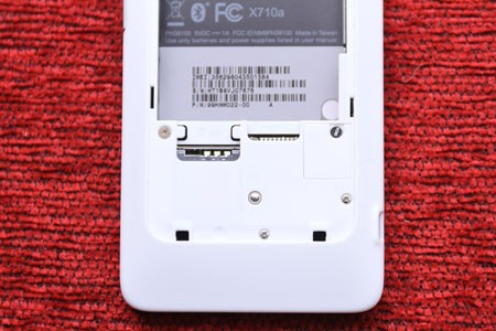 Đập hộp HTC Vivid mạng 4G tại Việt Nam ảnh 16