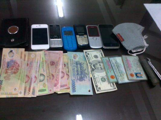 Bắt 2 đối tượng cướp giật trên đường 131 ảnh 1