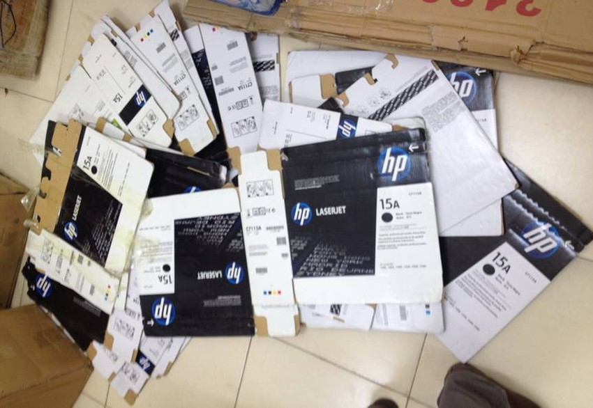 HP thu giữ hàng chục ngàn lô mực in giả trị giá hơn 248.000USD ảnh 1