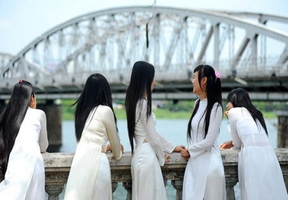 Tóc đen ngày xưa ảnh 1