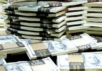 5 đại gia "bơm" USD cho các ngân hàng châu Âu ảnh 1