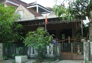 Bác sĩ pha máu bán cho bệnh nhân ảnh 1