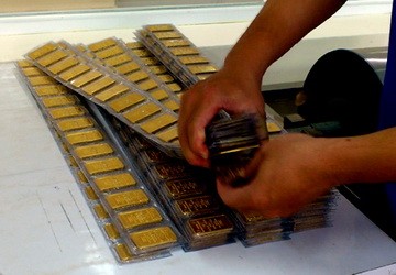 Nhà băng ngưng 'gom' vàng sau khi được gia hạn ảnh 1
