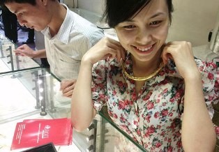 Chênh lệch giá vàng tăng mạnh ảnh 1