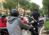 Kẹt xe, tắc đường trong ngày đầu học sinh đi học lại