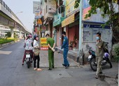 Hàng xóm của 6 hộ bị cách ly ở Gò Vấp nói gì?