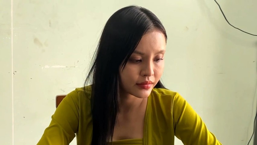 Khởi tố ‘tú bà’ gắn mác tiếp viên hàng không để đi khách ngàn đô ảnh 1