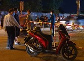 Thấy CSGT, tài xế lái xe bỏ chạy gây thương vong 2 cháu bé