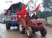 Nhà thủ môn Bùi Tiến Dũng chật kín người cổ vũ bóng đá