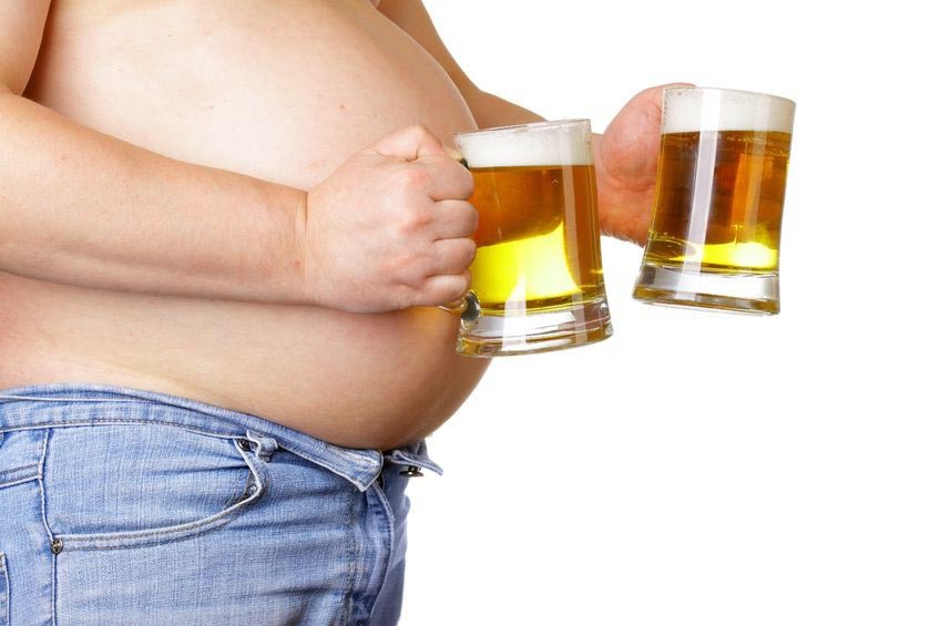 Uống nhiều bia có gây ra bụng bự? ảnh 1