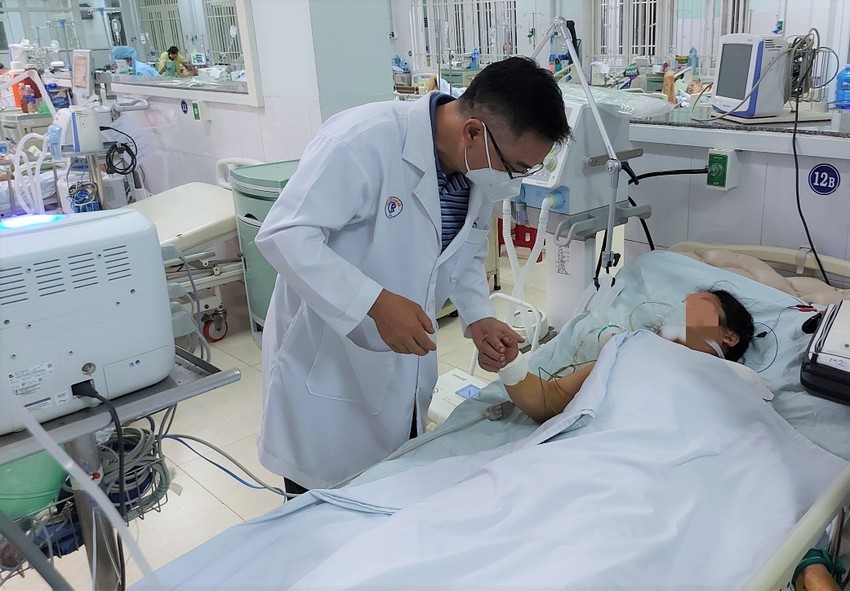 Những đối tượng nào dễ bị ngộ độc thực phẩm? ảnh 1