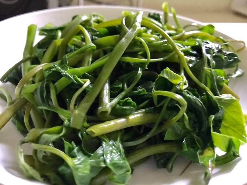 Ăn rau muống sau khi phẫu thuật thẩm mỹ có gây nên sẹo lồi?  ảnh 1