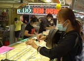 TP.HCM: Người dân tấp nập mua vàng đón ngày vía Thần Tài
