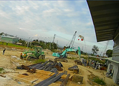 Ngày thử việc đầu tiên, lái xe máy múc đã đập nát ô tô có người ngồi bên trong