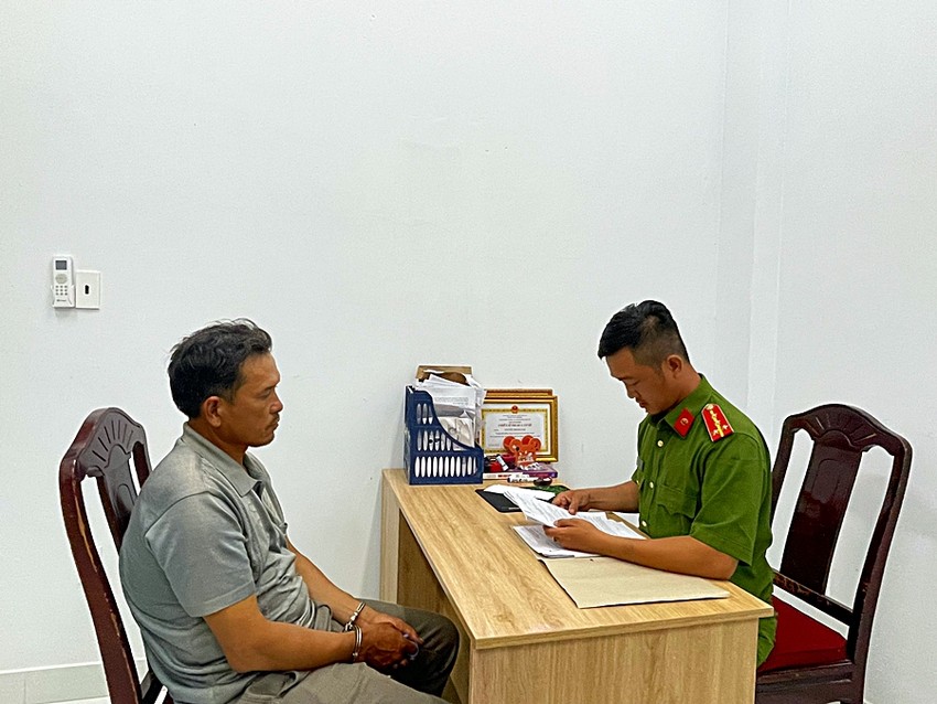 Truy tố người ghen với vợ cũ, bỏ thuốc trừ sâu xuống hồ tôm của “tình địch” ảnh 3