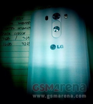 Hình ảnh mặt sau của LG G3 đã bị rò rỉ từ trước đó