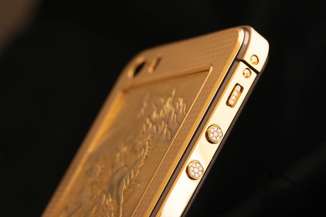 iPhone 5S vỏ vàng giá 180 triệu đồng ảnh 11
