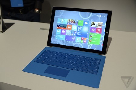 Sản phẩm có thiết kế không quá nhiều thay đổi so với thế hệ Surface Pro 2 trước đây