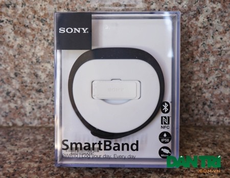 Hộp đựng SmartBand khá gọn gàng
