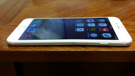 Apple phản pháo về “những chiếc iPhone 6 bị bẻ cong”