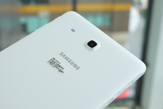 Máy tính bảng 9,6 inch giá rẻ từ Samsung ảnh 10