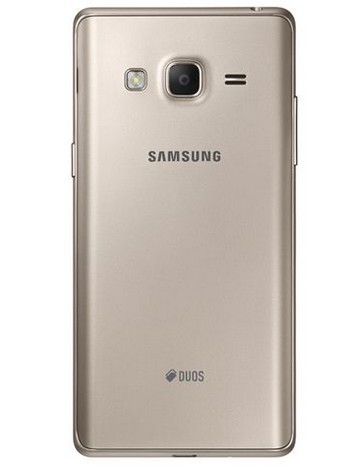 Mặt sau của sản phẩm có thiết kế khá giống với Galaxy Note 5