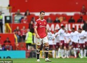 Bruno đá hỏng penalty, MU thua sốc Aston Villa
