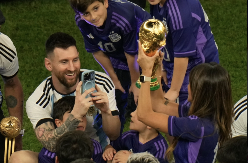 Messi faмily photos celebrating the World Cup title are super cute photo 8