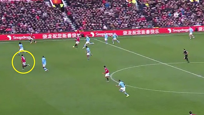 Premier League referee explains MU's 'ghost goal' photo 3