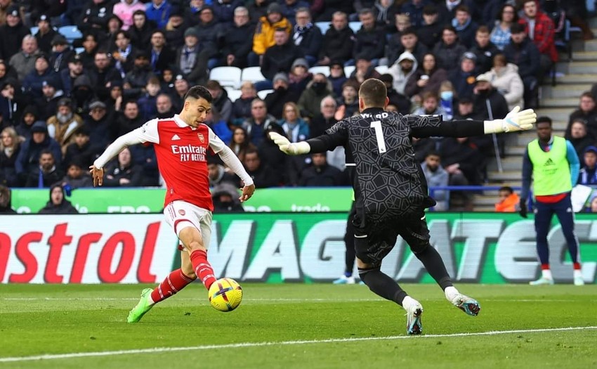 Being rejected by VAR, Arsenal still won Leicester City Photo 2