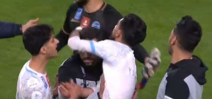 Ghi 3 bàn ở phút bù giờ, đội của Ronaldo ngược dòng khó tin ảnh 4