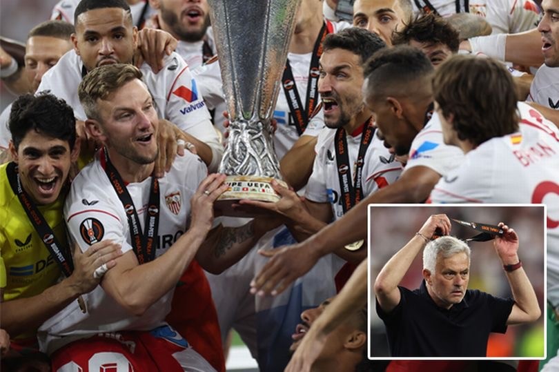 Sevilla vô địch Europa League lần thứ 7 ảnh 4