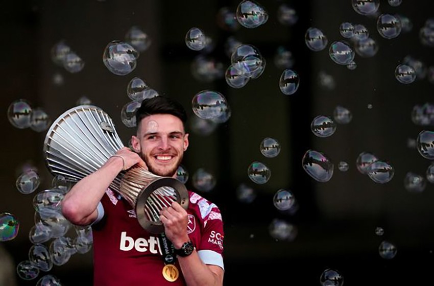 Đội hình dự kiến của Man City mùa tới ảnh 4