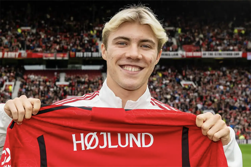 MU không bán được chiếc áo đấu nào của Hojlund vì lí do khó tin ảnh 3