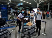 Cận cảnh chuyến bay quốc tế thương mại đầu tiên