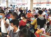 Sân bay Tân Sơn Nhất đông đúc dịp tết
