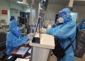 Hàng trăm người dân Quảng Nam được về quê bằng máy bay
