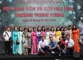 Cựu nữ sinh Trưng Vương xúc động ngày gặp mặt
