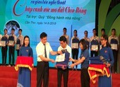 Hơn 1,7 tỉ đồng tiếp sức tân sinh viên miền Tây đến trường